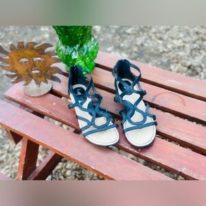 NWOB B.O.C Beyond Concept Black Vegan Gladiator Style Strappy Zip Sandals 6M